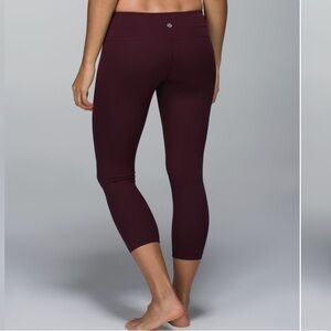 Women Lululemon wunder under tight